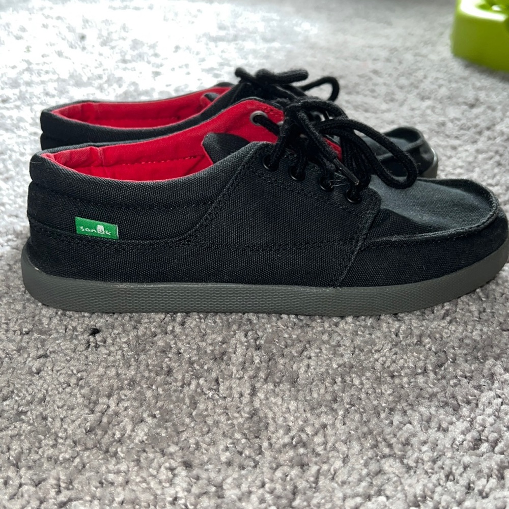 Sanuk canvas boys